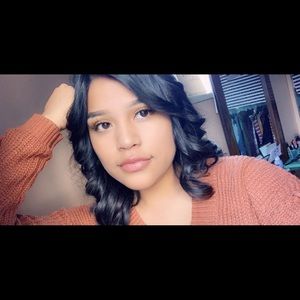 Meet your Posher, Adriana